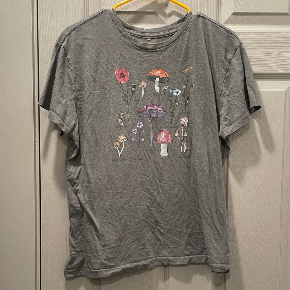 Doe Mushroom Graphic Tee in Earthy Tone
